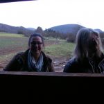 Anteilnahme mit Aufmunterungsbesuch - Silvia Steinbeißer und Peter Königsreuter (v. links)